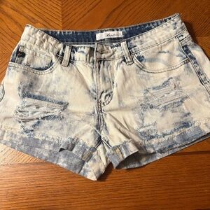KanCan Denim Light acid Wash Distressed Jean Shorts size medium